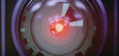 ▎<2001: 스페이스 오디세이>에 등장한 인공지능 할(HAL9000). 자신을 보호하기 위해 인간을 살해하는 인공지능의 위험성을 상징한다.
