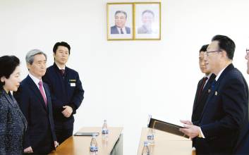 한국 경제는 어디로-남북 경제교류 물꼬 틀까? | 교류·협력 실마리는 5·24 조치 해제에서