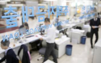 새 정부 출범…중금리 대출 확대, 금융 포용성 회복 열쇠일까 [스페셜리스트 뷰]