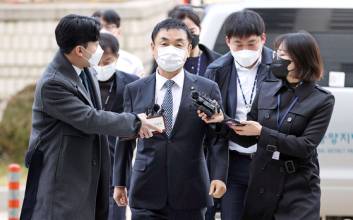‘김건희 연루 의혹’ 도이치 주가조작 항소심 재판, 총선 이후로 연기