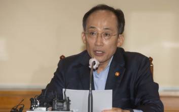 추경호 “美 75bp 금리인상 예상 부합…국내 금융시장 영향 제한” [한미 금리 역전]