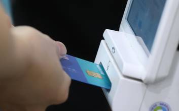 민간소비 회복에 상반기 카드사용 일평균 3조…전년比 12.4% ↑