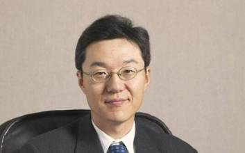 ‘농심 3남’ 신동익 메가마트 부회장, 호텔농심 대표로…“법인 정리 절차”