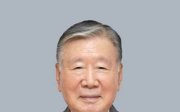 고향 주민들에게 최대 1억원 전달한 이중근 부영그룹 회장[금주의 CEO]