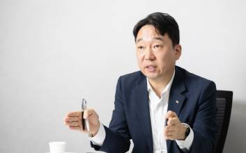 ‘지점 활용법 찾았다’ 나인투식스 뱅크 확대하는 KB국민은행[이코노 인터뷰]