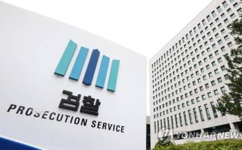 [속보] 검찰, '김만배 허위 인터뷰' 신학림 前언론노조위원장 압수수색