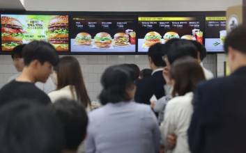 “누구 살 사람 없나요?”…싸늘하게 식은 햄버거 인수대전