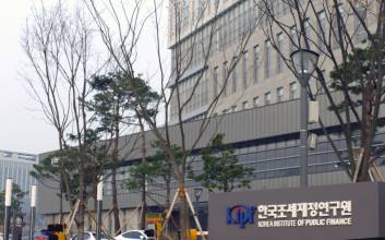 부채 불어나는 기업들…“GDP 대비 비율, 외환위기 수준 웃돌아”