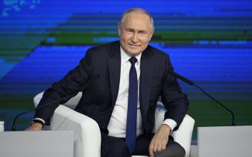 푸틴 “머스크는 똑똑하고, 시진핑은 친구”…바이든은?