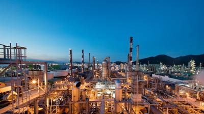 '셧다운 위기' LG화학·롯데케미칼 여수산단 공장 가동 중단