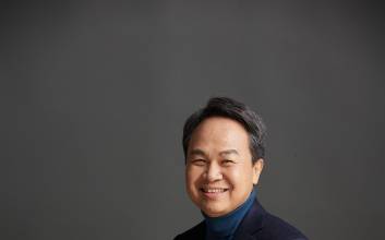 취임 1년 맞은 진옥동 신한금융 회장 