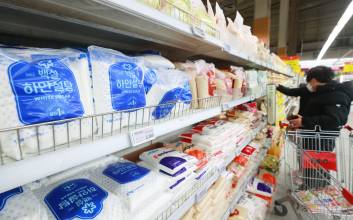 공정위 담합 의혹에…업체들 잇따라 가격 인하