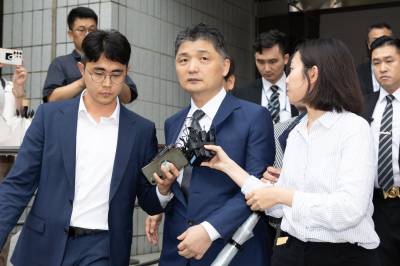 'SM 시세조종' 카카오 김범수, 구형 나온다…내달 29일 결심공판