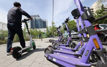 올바른 공유 킥보드 문화가 정착하려면…