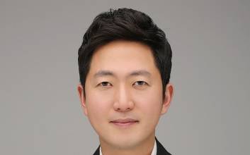 이재상 하이브 신임 대표 선임…뉴진스 요구엔 “원칙대로 대응”