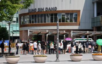 ‘공동체를 위한 경제’ 추구하는 로컬브랜드, 대전 ‘성심당’의 역설[허태윤의 브랜드 스토리]