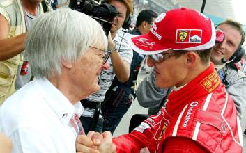 에클스턴 전 F1 회장 내놓은 69대 경주차 매물 ‘8866억 원’ 추산