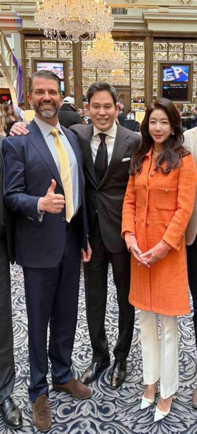 ‘광폭 행보’ 정용진 회장, 美서 트럼프 주니어·파라마운트 CEO 등 만나