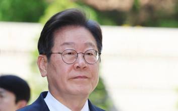 이재명 테마주, '줄 상한가' 직행…파기환송심 '대선 이후'로 연기