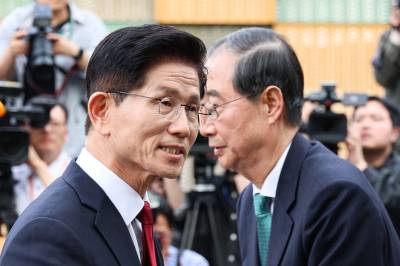 김문수 “괴물로 변한 당...민주주의는 죽었다”