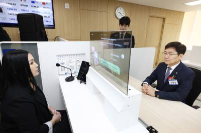 기업은행, 안산외국인금융센터 확장 개점...외국인 맞춤 서비스 제공