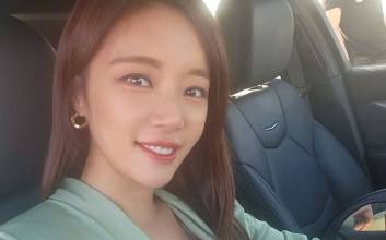 황정음, 코인투자 42억원 횡령 이유는…광고계선 '손절'