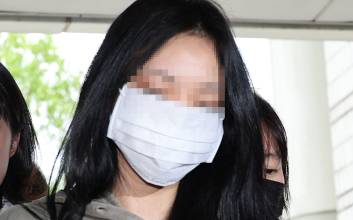 '손흥민 협박녀' 복장 논란에 얼평도?…불거진 인권 논란, 왜?