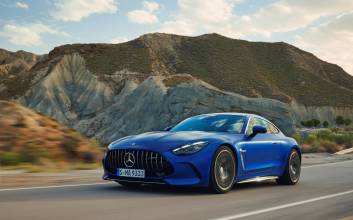 10년 만의 풀체인지…벤츠 2세대 ‘AMG GT’ 출시