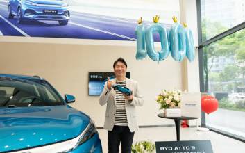 1000번째 ‘BYD 아토 3 고객’ 나왔다...“동급 최고 수준 가성비”