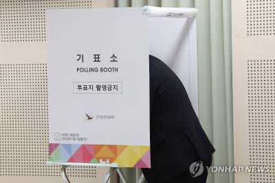 서울서 투표소 관련 112신고 54건…투표용지 미리 도장·김문수 풍선 등