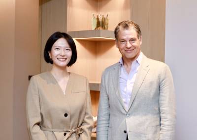 ‘네넷’ 성공 이어갈 다음 타자는…최수연 대표, 넷플릭스 경영진과 만났다