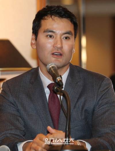 야구만 잘한 줄 알았더니…박찬호, '800억원 건물주' 된 사연