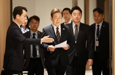 李대통령 "속도감 있게 추경 편성하라"…20조대 '2차추경' 기대