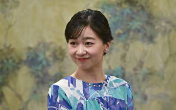 56만원 원피스 '얼짱 공주' 착용에 들썩…"긴급 재판매" 무슨 사연?