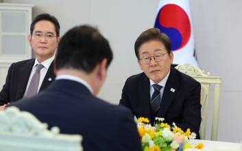 [속보] 李대통령 향후 직무수행 전망?…10명 중 7명 "잘할 것"