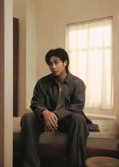 "삼성, 비장의 카드 BTS 집었다"...RM, 삼성 아트TV 홍보대사로