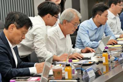 우리금융, 챗GPT 활용 임원 연수 실시…“AI는 새로운 언어”
