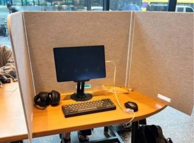외국인도 경악케 한 '스벅 카공족'…"어떻게 저런 행동을"