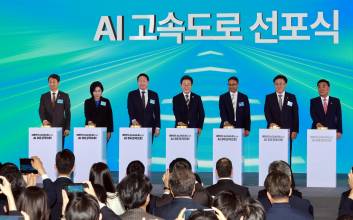 국가 바뀌지 않으면 AI 한국 떠난다 [이근면의 시사라떼]