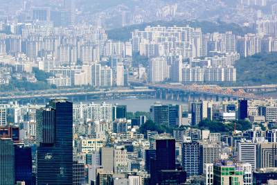 문 정부 5년간 서울 아파트값 119% 상승…윤 정부선 강남·비강남 격차 '역대 최대'