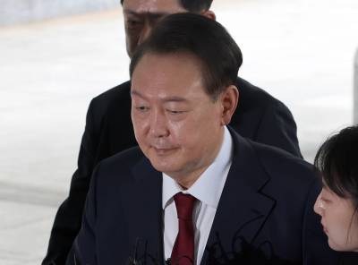  내란 특검 "尹, 조사실 입실하지 않아…출석거부와 같아"