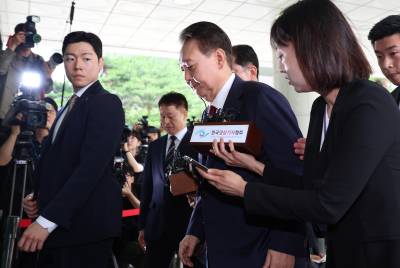 특검 “윤석열 측 변호사 ‘수사방해’로 수사 착수·변협 통보 검토”