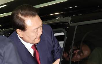 [속보] 윤석열 "1일 조사 못 나간다···3일 이후로 변경 요청"
