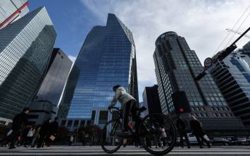 Even though U.S. stocks have fallen… Institutional investors are going ‘Buy America'