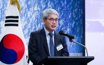 윤희성 수출입은행장 “수출금융 확대, 신성장 산업 육성할 것”