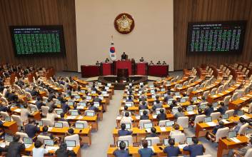 ‘주주권 강화’ vs ‘경영 족쇄’…자본시장 격변 예고