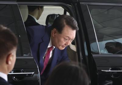  내란특검 "尹, 오후 6시34분 조사종료…조서 열람 중"