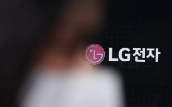 LG전자, 전장·냉난방 선방에도…2분기 실적 ‘반토막’
