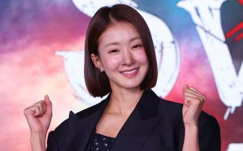 이시영, 전 남편 아이 가졌다…'시험관 시술' 갑론을박, 왜?