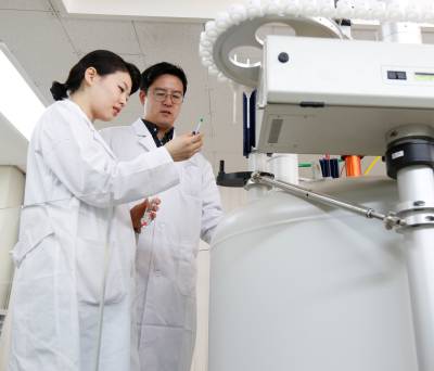금호석화그룹, R&D 강화…불황 파고 넘는다